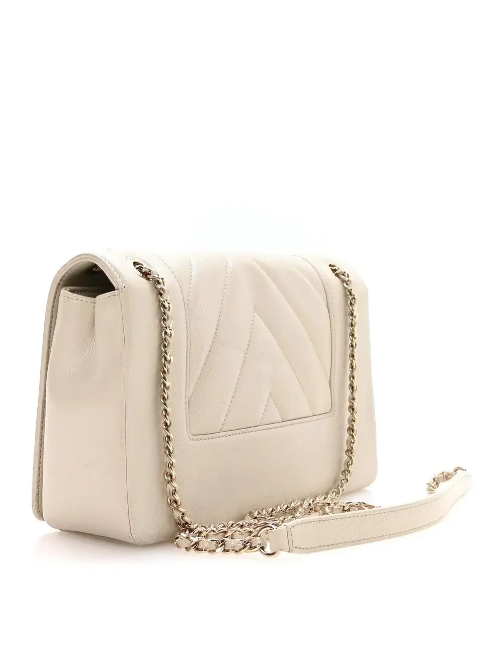 CHANEL elevate your